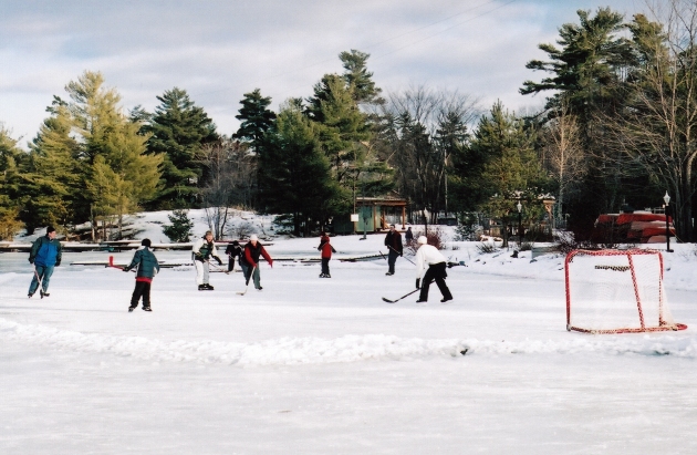 Pine Vista Resort | 932 Gilchrist Bay Rd, Lakefield, ON K0L 2H0, Canada | Phone: (705) 877-2108