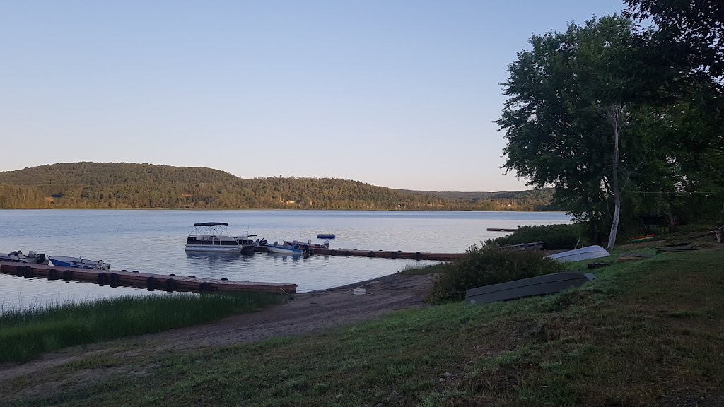 Pourvoirie du Pêcheur | 370 Chem. du Tour du Lac, Sainte-Anne-du-Lac, QC J0W 1V0, Canada | Phone: (819) 586-2989