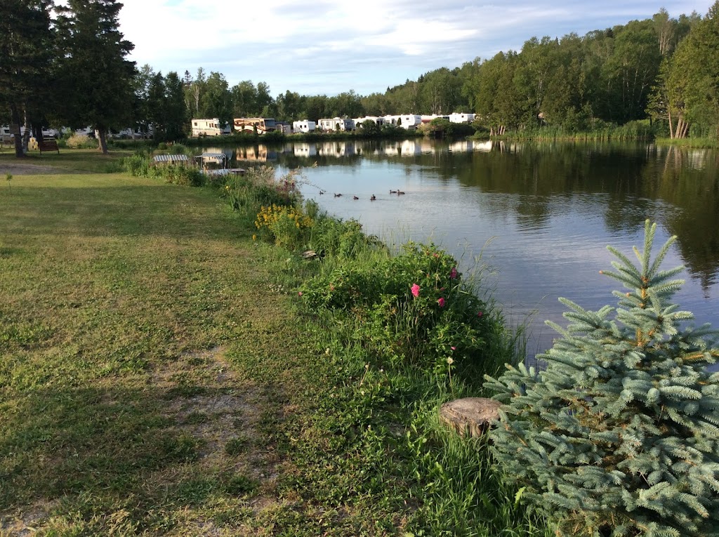 Camping La Coulée Douce | 230 Rte de la Station, Saint-Modeste, QC G0L 3W0, Canada | Phone: (418) 868-0383