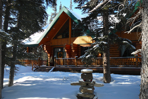 The Riverside Chateau | 104 White Ave, Bragg Creek, AB T0L 0K0, Canada | Phone: (403) 835-6032