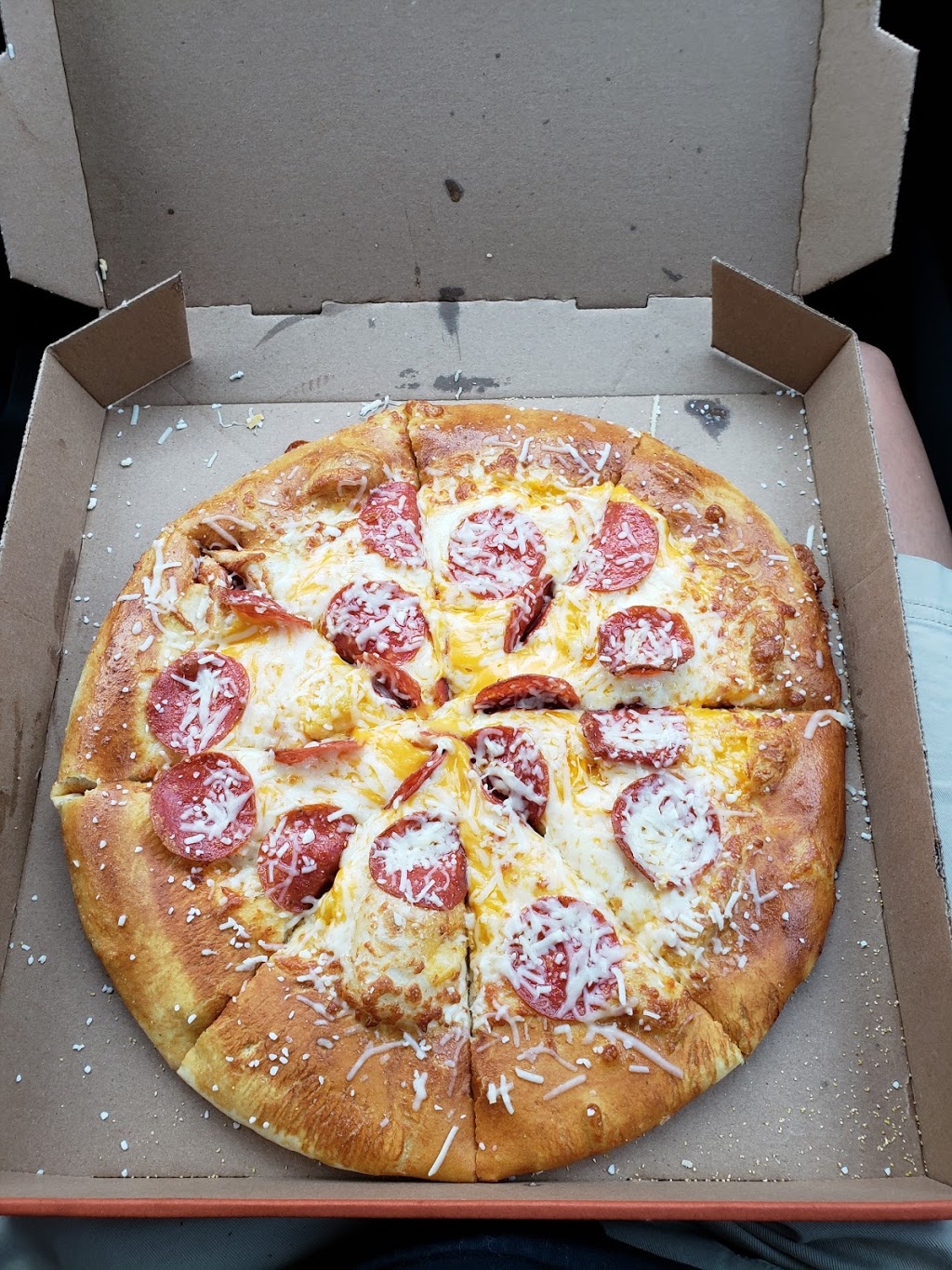 Little Caesars Pizza | 2475 Kingston Rd Unit 115, Scarborough, ON M1N 1V4, Canada | Phone: (416) 266-2010