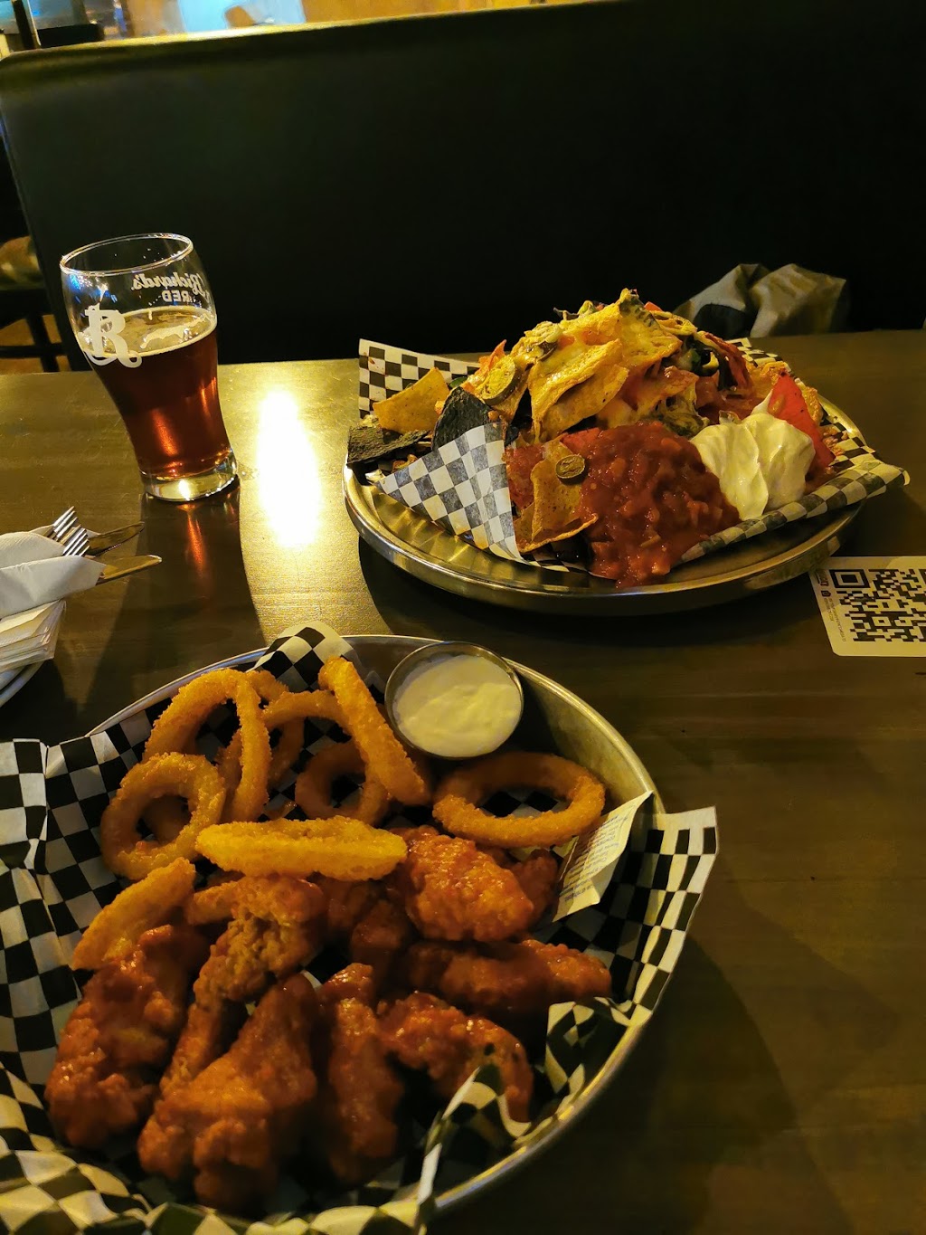 Chuck’s Roadhouse Bar & Grill | 68 King William St, Huntsville, ON P1H 1G3, Canada | Phone: (705) 789-7100