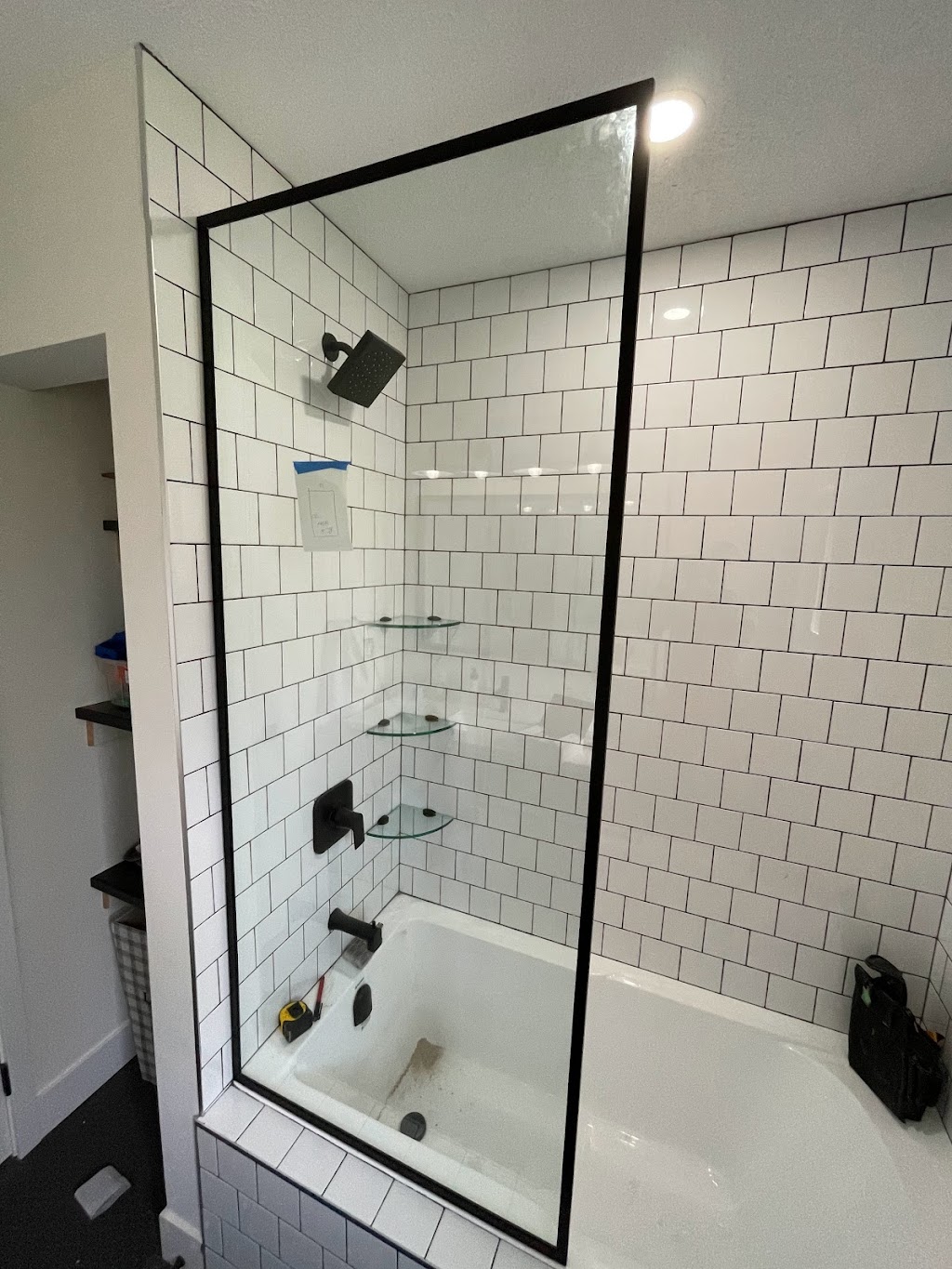 BCG Glass & Shower Doors Ltd. | 15062 40 Ave, Surrey, BC V3Z 1E7, Canada | Phone: (604) 501-1717