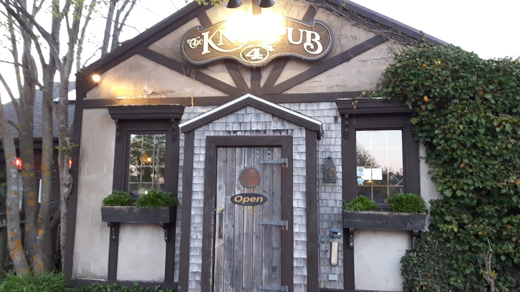 The Knot Pub | 4 Dufferin St, Lunenburg, NS B0J 2C0, Canada | Phone: (902) 634-3334