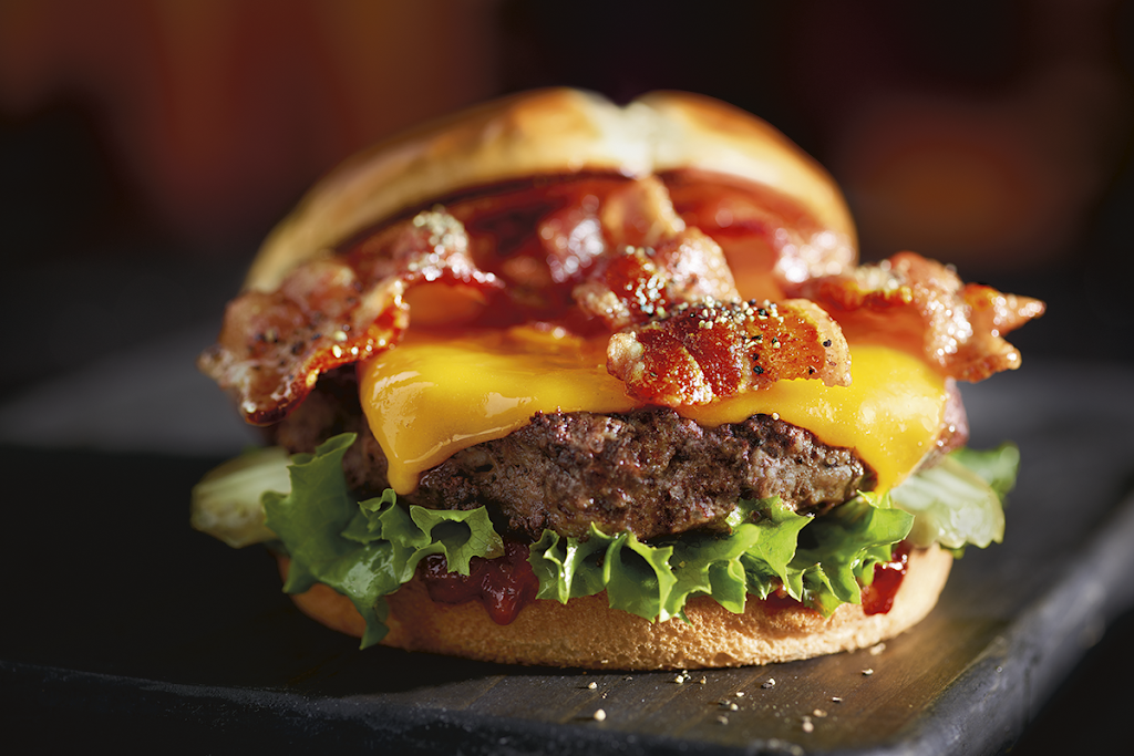 Red Robin Gourmet Burgers and Brews | 800 Tolmie Ave, Victoria, BC V8X 3W4, Canada | Phone: (250) 386-4440