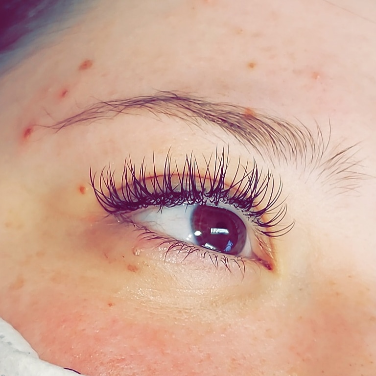 Lashed by roxy | 732 Twist Way, Stittsville, ON K2S 1E7, Canada | Phone: (343) 297-3878