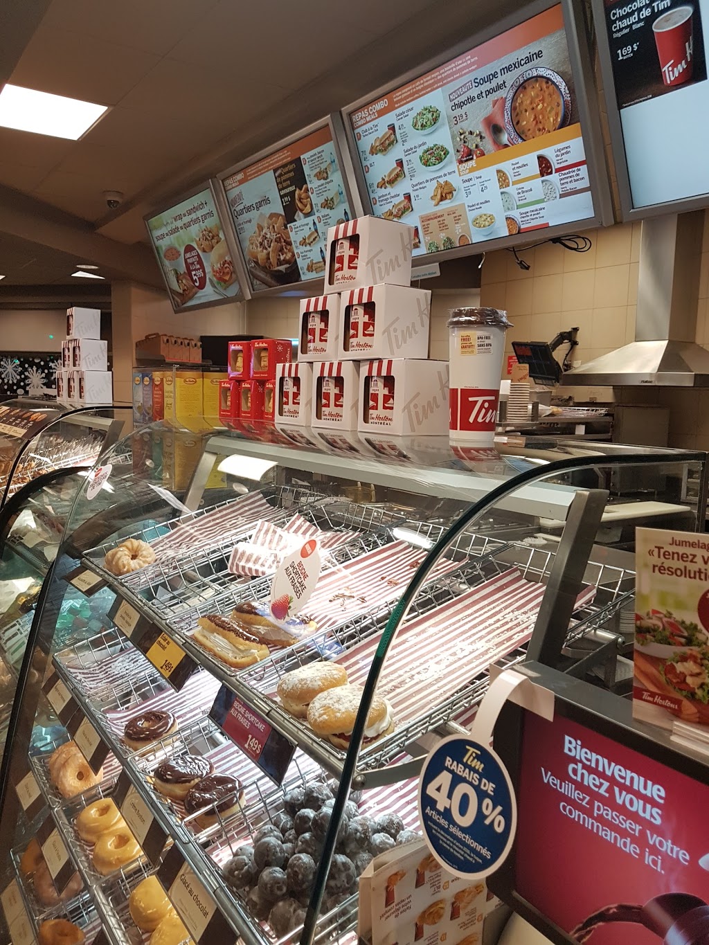 Tim Hortons | 9725 Boul Henri-Bourassa E, Montréal, QC H1C 0B8, Canada | Phone: (514) 494-2261