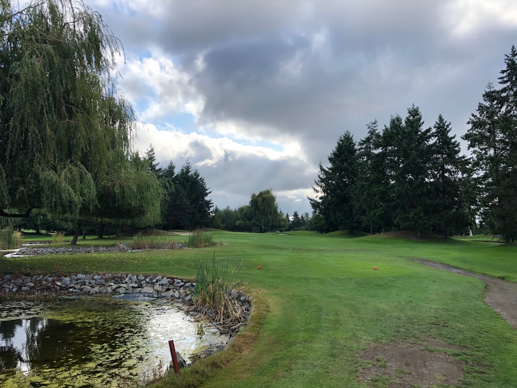 Country Meadows Golf Course & Restaurant | 8400 No 6 Rd, Richmond, BC V6W 1E2, Canada | Phone: (604) 241-4652