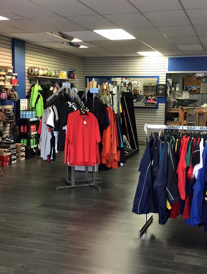 ML Pro Sports / C L P Sports | 2851 Brighton Rd, Oakville, ON L6H 6C9, Canada | Phone: (905) 855-8225