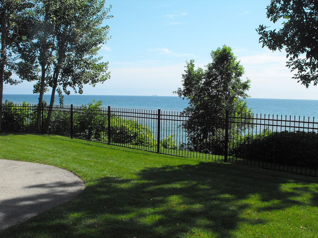 Chartwell Lakeshore Retirement Residence | 5314 Lakeshore Rd, Burlington, ON L7L 6L8, Canada | Phone: (289) 635-3172