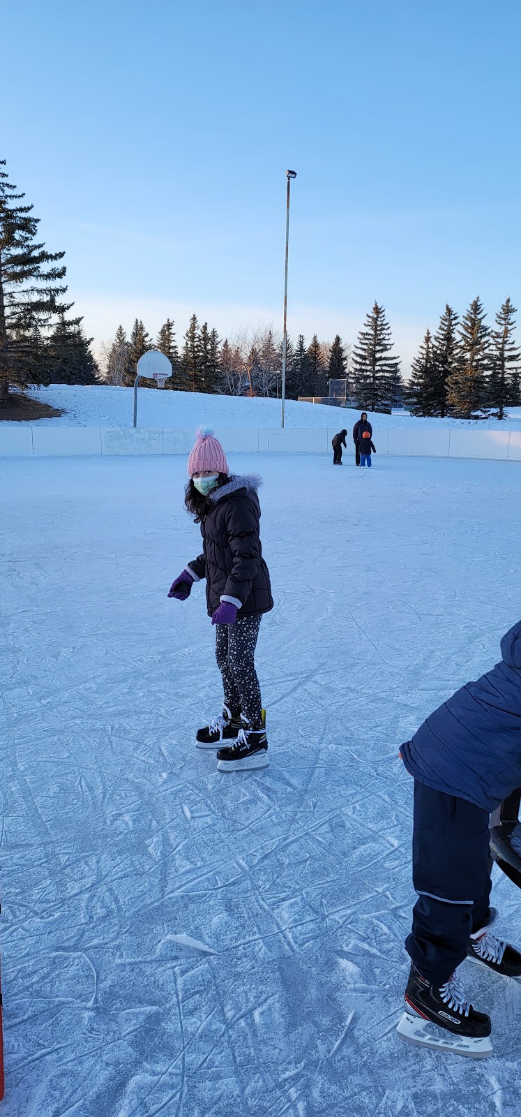 Rundle Community Association Outdoor Rink | Rundle, Calgary, AB T1Y 1Z2, Canada | Phone: (403) 280-4752