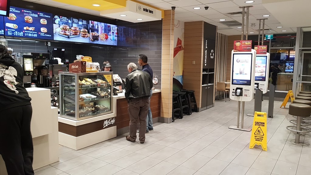 McDonalds | 3140 Rutherford Rd, Vaughan, ON L4K 5R3, Canada | Phone: (905) 832-0473