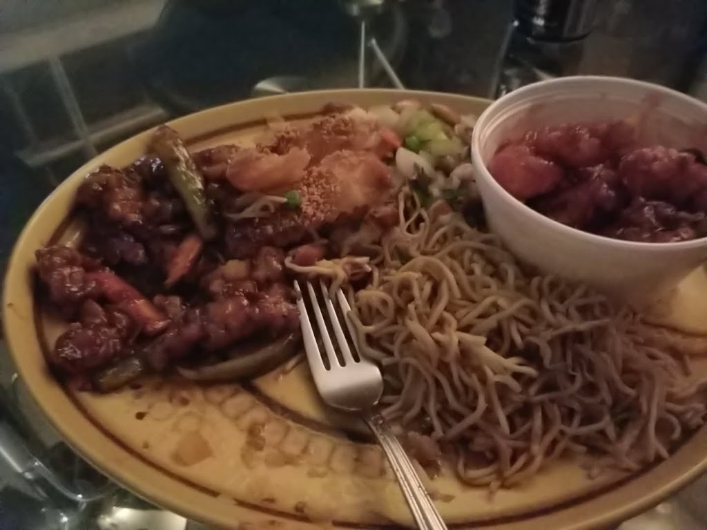 Jacks Chinese Restaurant | 4144 Wilkinson Rd #5, Victoria, BC V8Z 5A7, Canada | Phone: (250) 744-1738