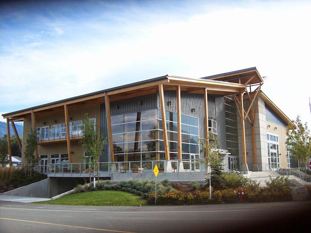 Pemberton & District Public Library | 7390 Cottonwood St, Pemberton, BC V0N 2L1, Canada | Phone: (604) 894-6916