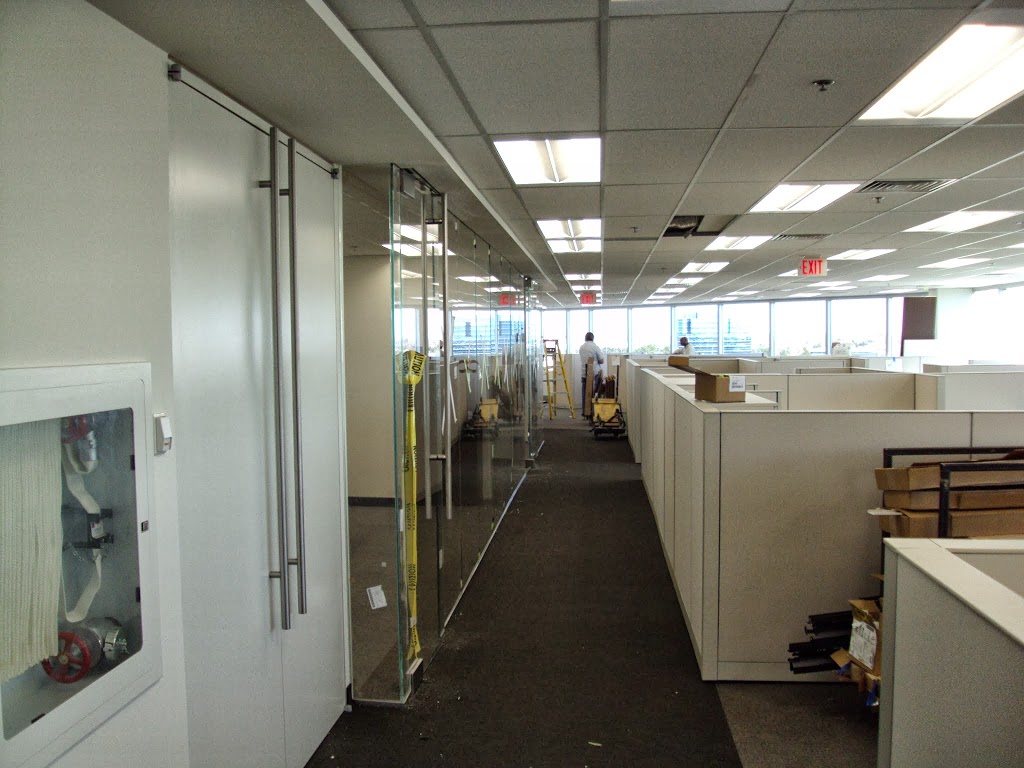 Lakeshore Glass & Mirror Inc | 889 Kipling Ave, Etobicoke, ON M8Z 5H2, Canada | Phone: (416) 239-8414