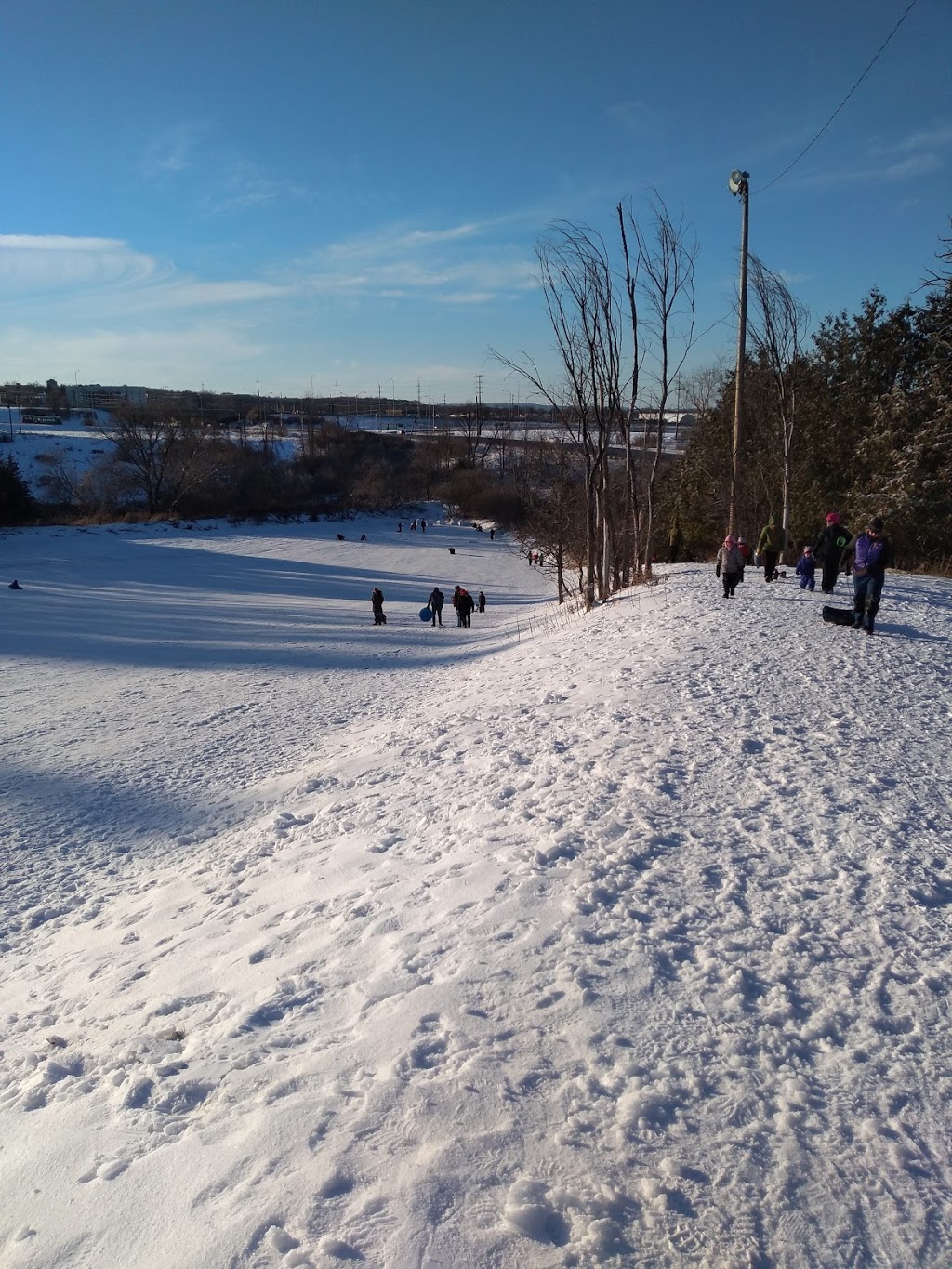 Greens Creek Sliding Hill | Bearbrook Rd, Ottawa, ON K1B 1B8, Canada