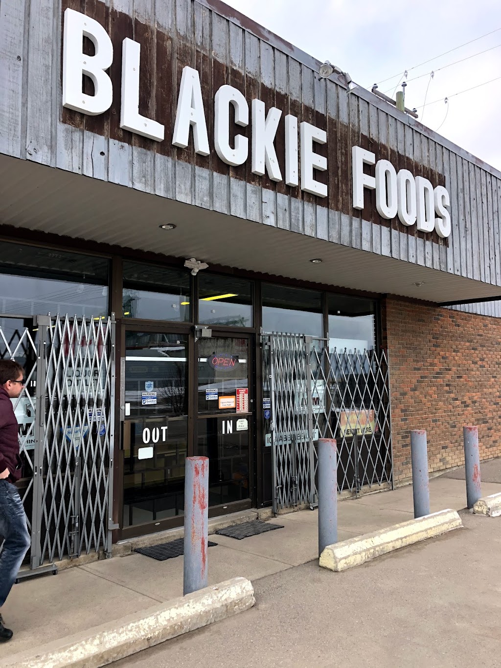 Blackie Foods | 103 Aberdeen St, Blackie, AB T0L 0J0, Canada | Phone: (403) 684-3357