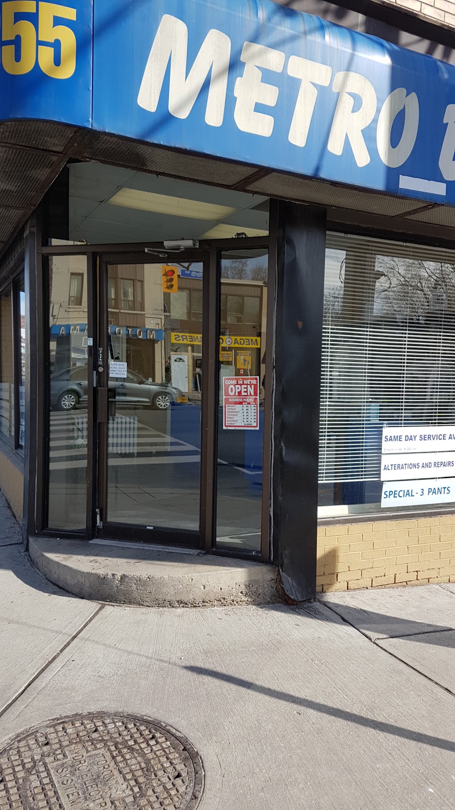 Metro Dry Cleaners | 855 Danforth Av, Toronto, ON M4J 1L8, Canada | Phone: (416) 469-0230