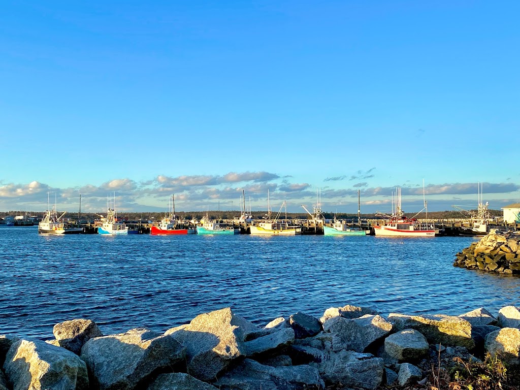 Seaside Cottages at Ginger Hill | 211 Locke St, Lockeport, NS B0T 1L0, Canada | Phone: (902) 656-3100