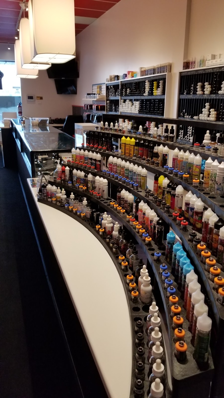 Savour The Vapour | 509 Wilson Ave #8, Kitchener, ON N2C 2M4, Canada | Phone: (519) 896-7775