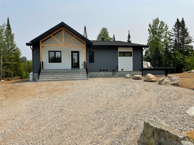 Chalet LIvresse des Sommets I | 571 Chem. du Qur du Cerf, Matawinie, QC J0K 2B0, Canada | Phone: (819) 740-6093