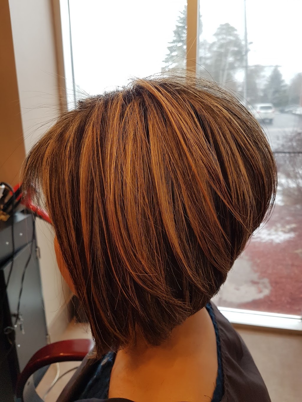 Unique Hair Design | 330 McClellan Way, Aurora, ON L4G 6X8, Canada | Phone: (905) 727-8373