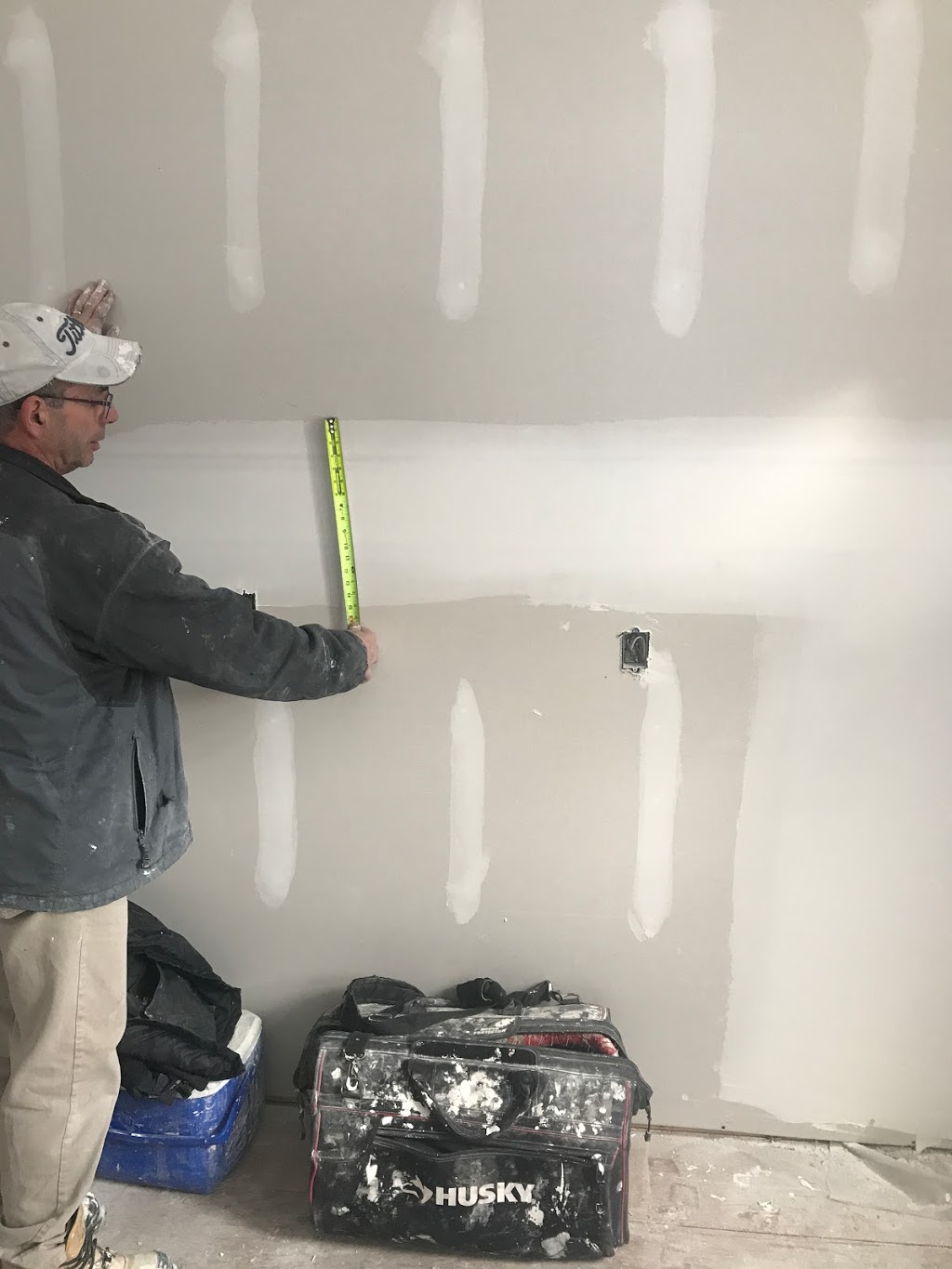 Blizz The Drywall Taper | Barkley Crescent, Oshawa, ON L1J 2E7, Canada | Phone: (905) 259-3159