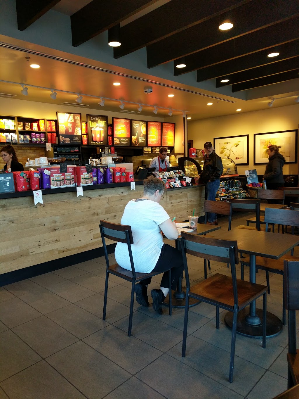 Starbucks | 23 Helmcken Rd, Victoria, BC V8Z 5H1, Canada | Phone: (250) 658-0629