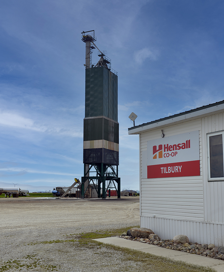 Hensall Co-op Tilbury | 23404 Wheatley Rd, Tilbury, ON N0P 2L0, Canada | Phone: (519) 682-1481