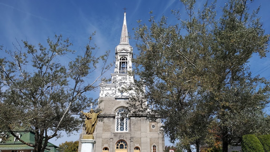 Sainte-Angélique Church | 292 PAPINEAU, Papineauville, QC J0V 1R0, Canada