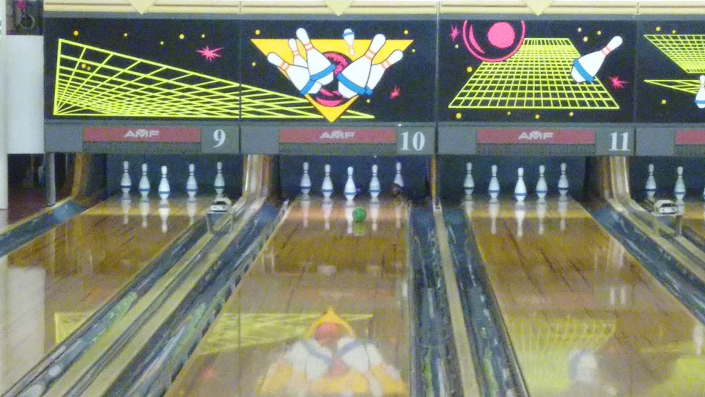 University Lanes | 101 Osler Drive #114, Dundas, ON L9H 4H4, Canada | Phone: (905) 627-0711