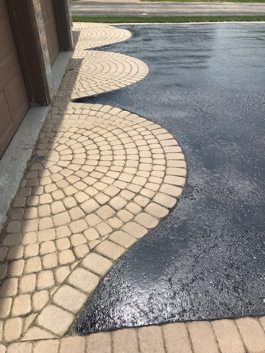 Petro’s Sealing - Driveway Sealing | 45 Brushwood Crescent, Barrie, ON L4N 7G6, Canada | Phone: (705) 828-1639