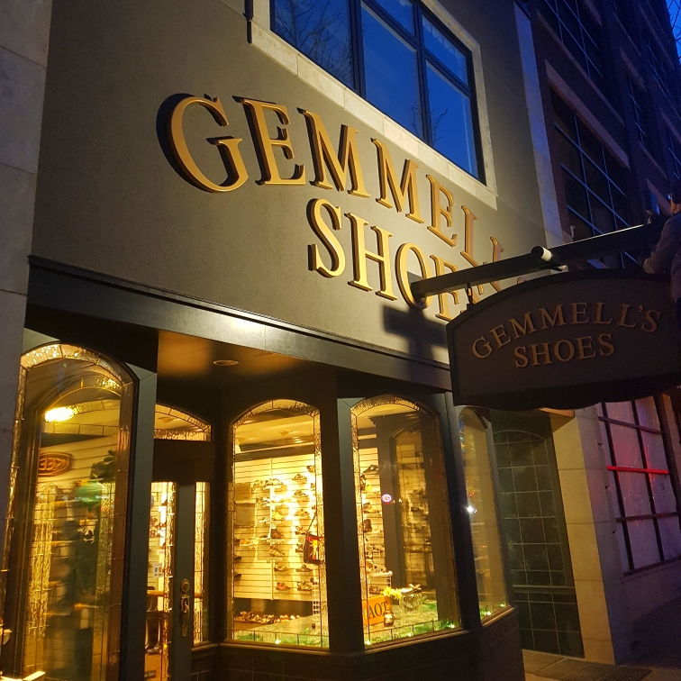 Gemmells Shoes | 110 Main St N, Moose Jaw, SK S6H 3J7, Canada | Phone: (306) 694-0165