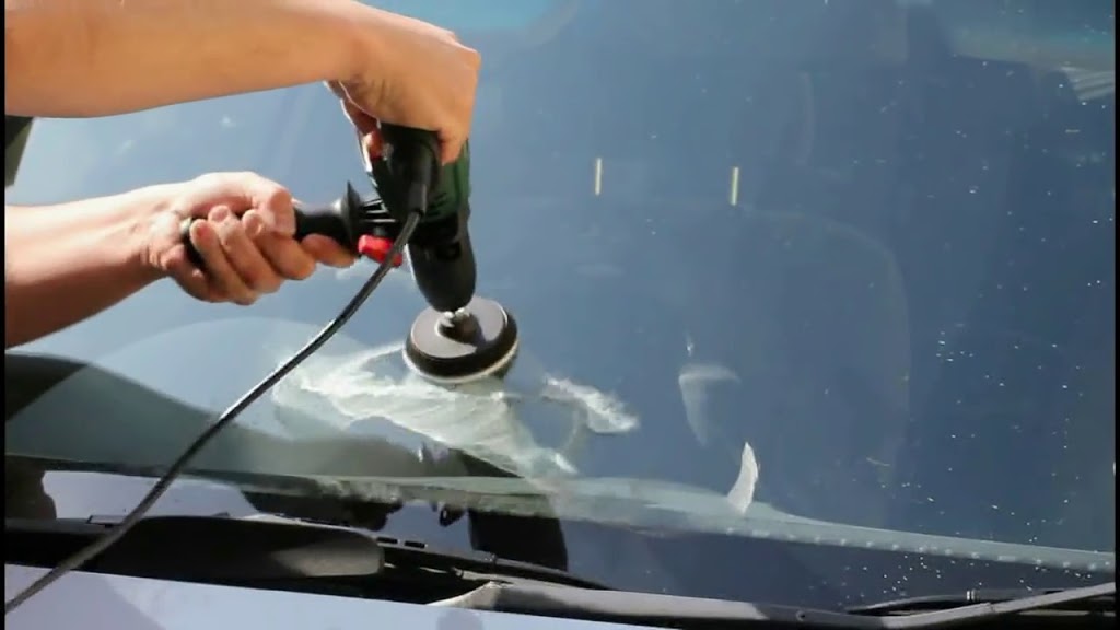 Burlington Auto Glass Repair | 170 Hammersmith Ct, Burlington, ON L7L 4N5, Canada | Phone: (905) 592-2233