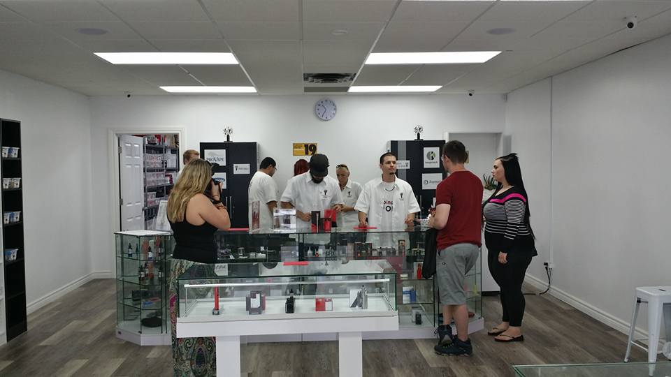 Vapours Canada Vape Store | 648 Progress Ave unit 9, Kingston, ON K7M 4W9, Canada | Phone: (613) 384-8488