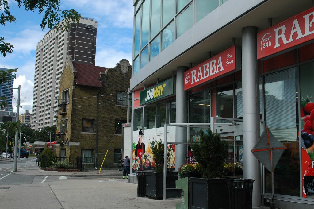 Rabba Fine Foods | 148 Wellesley St E, Toronto, ON M4Y 1J2, Canada | Phone: (416) 925-2100