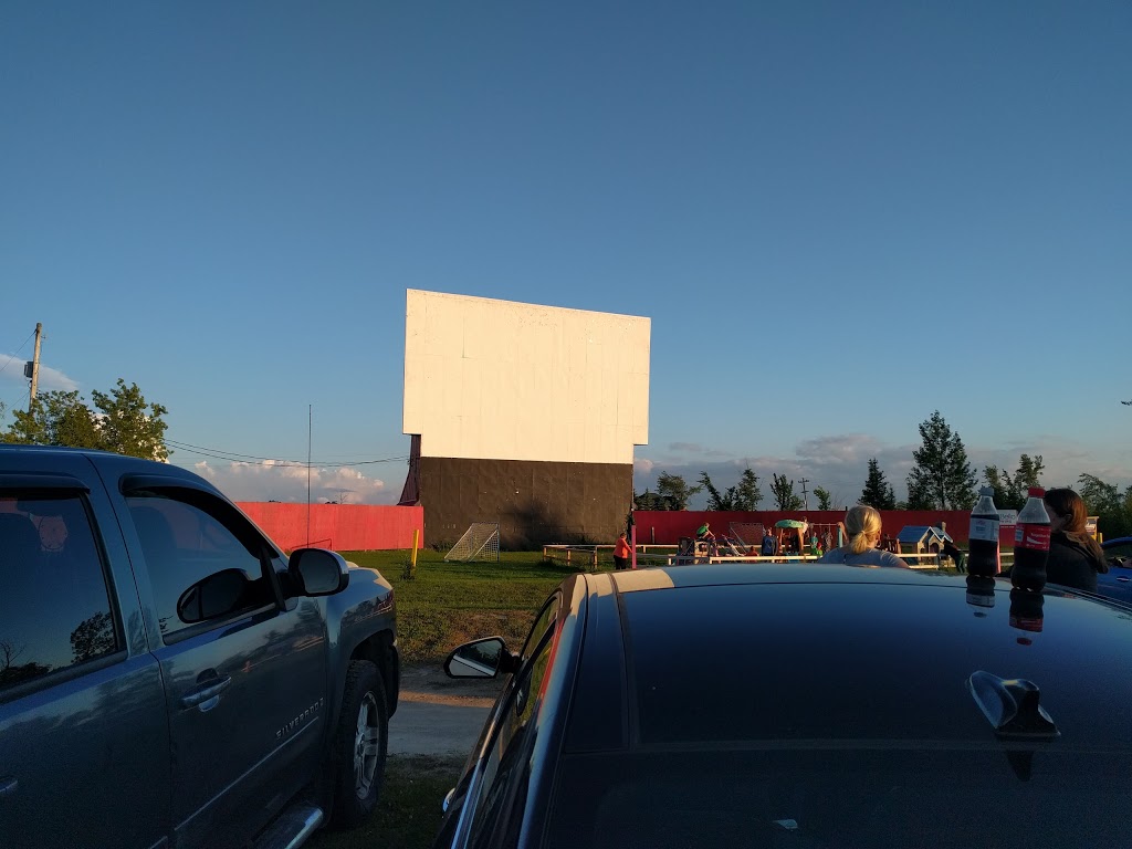 Lindsay Twin Drive-In Theatre | 229 Pigeon Lake Rd, Lindsay, ON K9V 4R6, Canada | Phone: (705) 340-6666