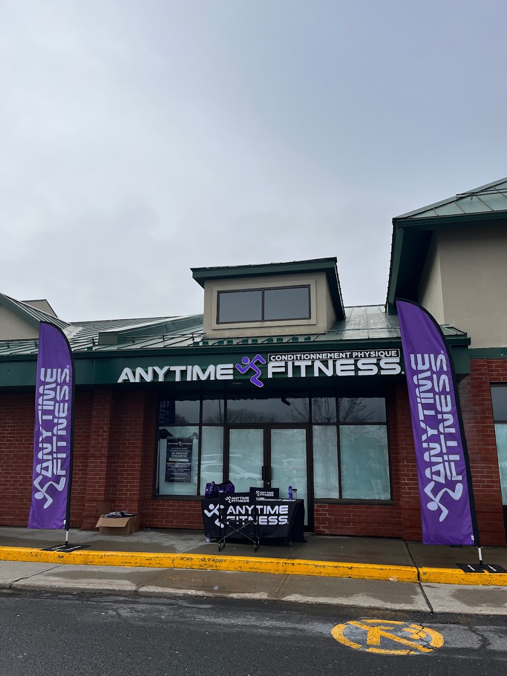 Anytime Fitness | 2055 Rue Principale, Sainte-Julie, QC J3E 1W1, Canada | Phone: (613) 884-7232