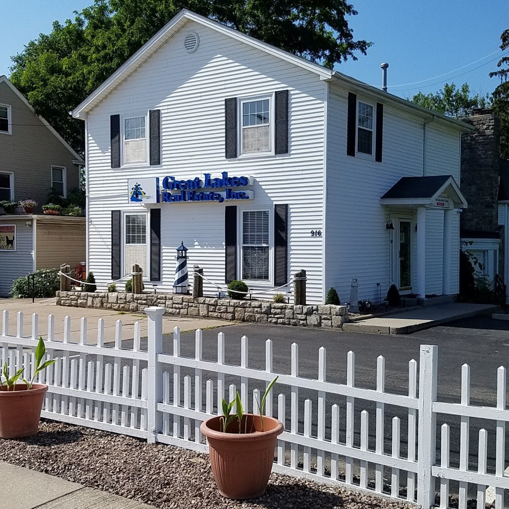 Great Lakes Real Estate | 916 Center St, Lewiston, NY 14092, USA | Phone: (716) 754-2550