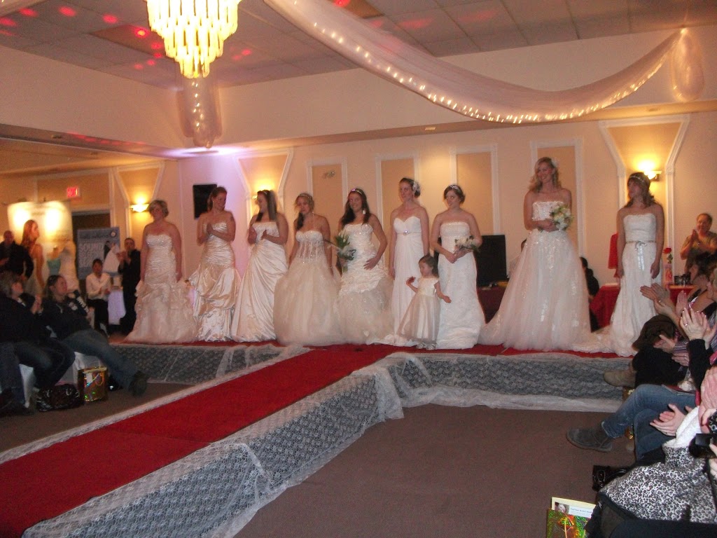 Dream Weddings by Balloon Express | 1754 ON-7, Lindsay, ON K9V 4R2, Canada | Phone: (705) 341-6159