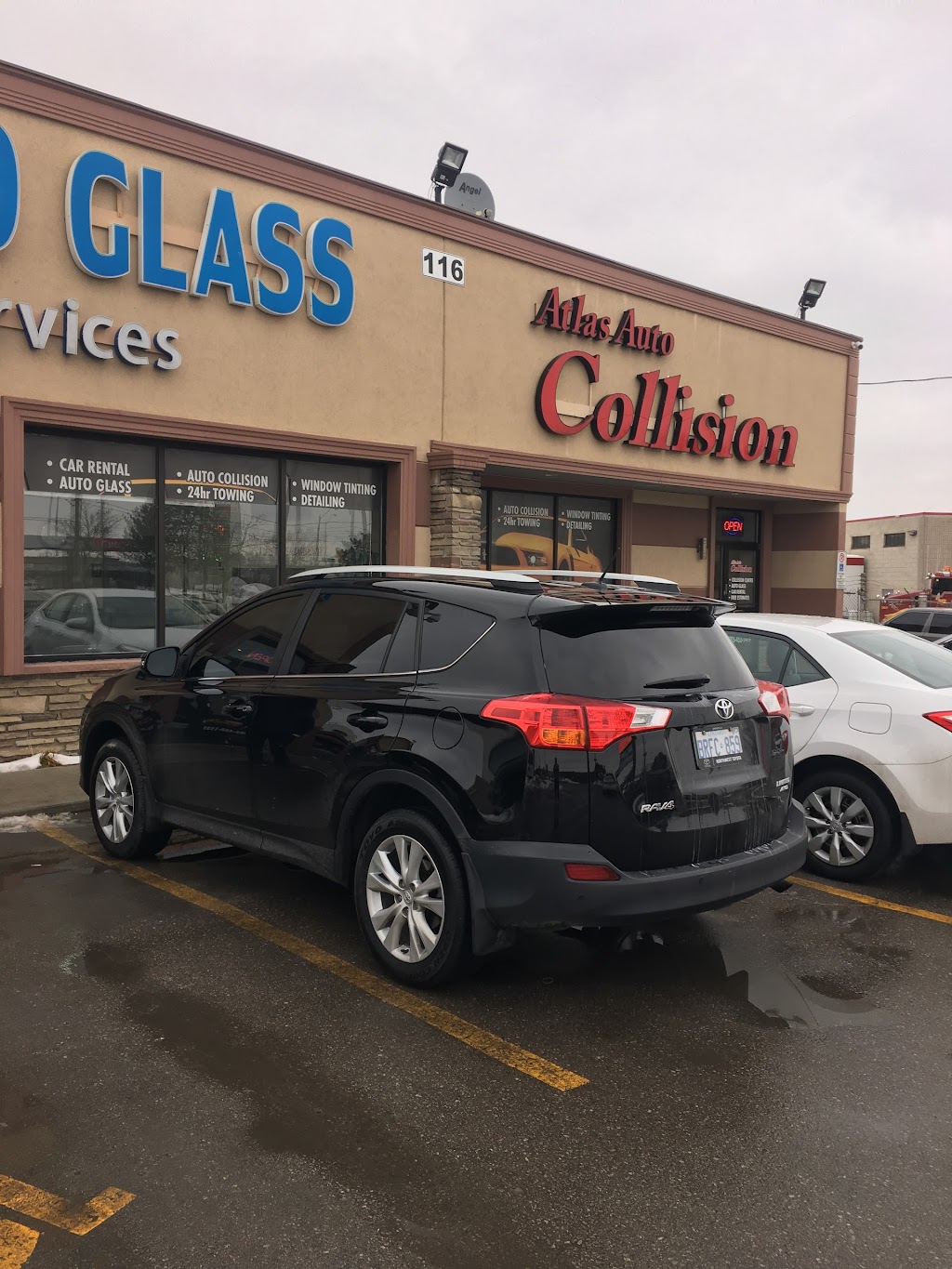 Atlas Auto Glass-Auto Glass Repair Brampton | 116B Rutherford Rd S, Brampton, ON L6W 3J5, Canada | Phone: (905) 450-1532