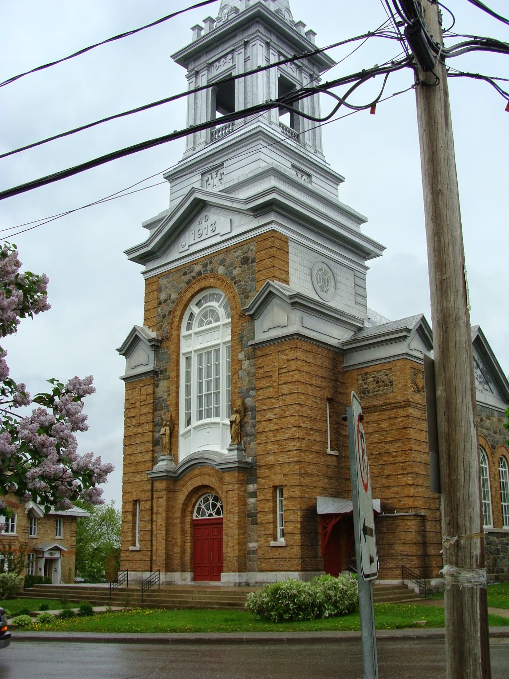 Église de Saint-Apollinaire | 98 Rue Principale, Saint-Apollinaire, QC G0S 2E0, Canada | Phone: (418) 881-3943