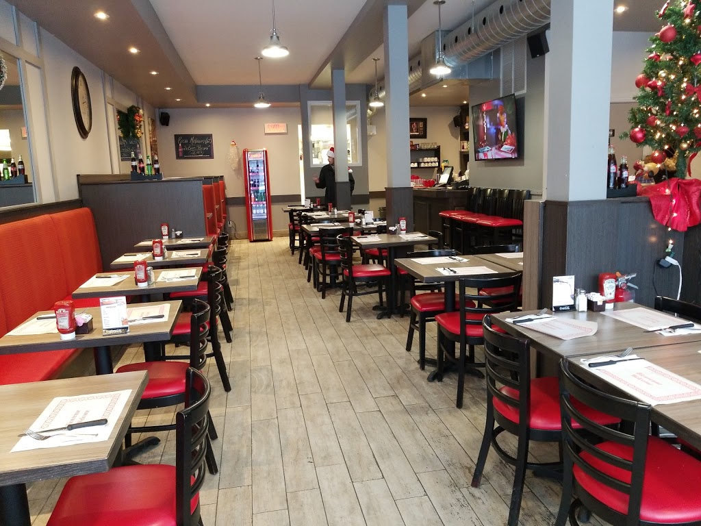 Le Restaurant New Milano | 6625 Rue de Marseille, Montréal, QC H1N 1M1, Canada | Phone: (514) 254-9929