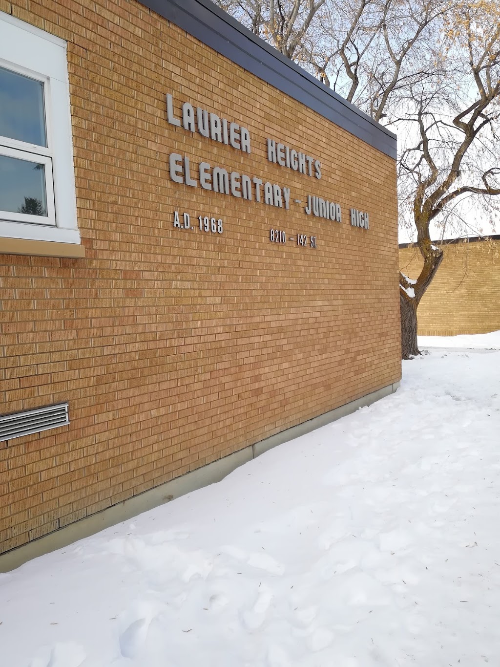 Laurier Heights School | 8210 142 St NW, Edmonton, AB T5R 0L9, Canada | Phone: (780) 483-5352