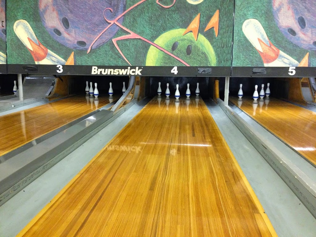 Selkirk Bowling Centre | 510 Sophia St, Selkirk, MB R1A 1Z5, Canada | Phone: (204) 785-1260