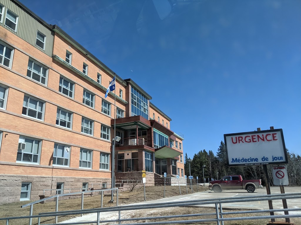 Hôpital de Maniwaki | 309 Boulevard Desjardins, Maniwaki, QC J9E 2E7, Canada | Phone: (819) 449-4690