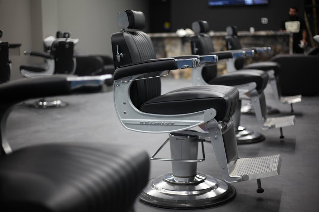 STATUS THE BARBERSHOP | 1915 Ironoak Way UNIT 4, Oakville, ON L6H 0N1, Canada | Phone: (905) 338-8887