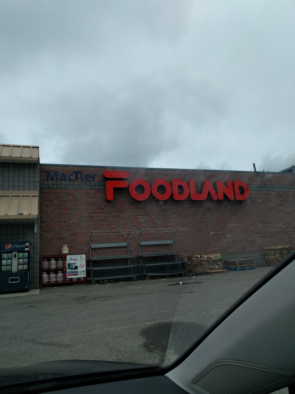 Foodland - Mactier | 7 Front St, MacTier, ON P0C 1H0, Canada | Phone: (705) 375-2620