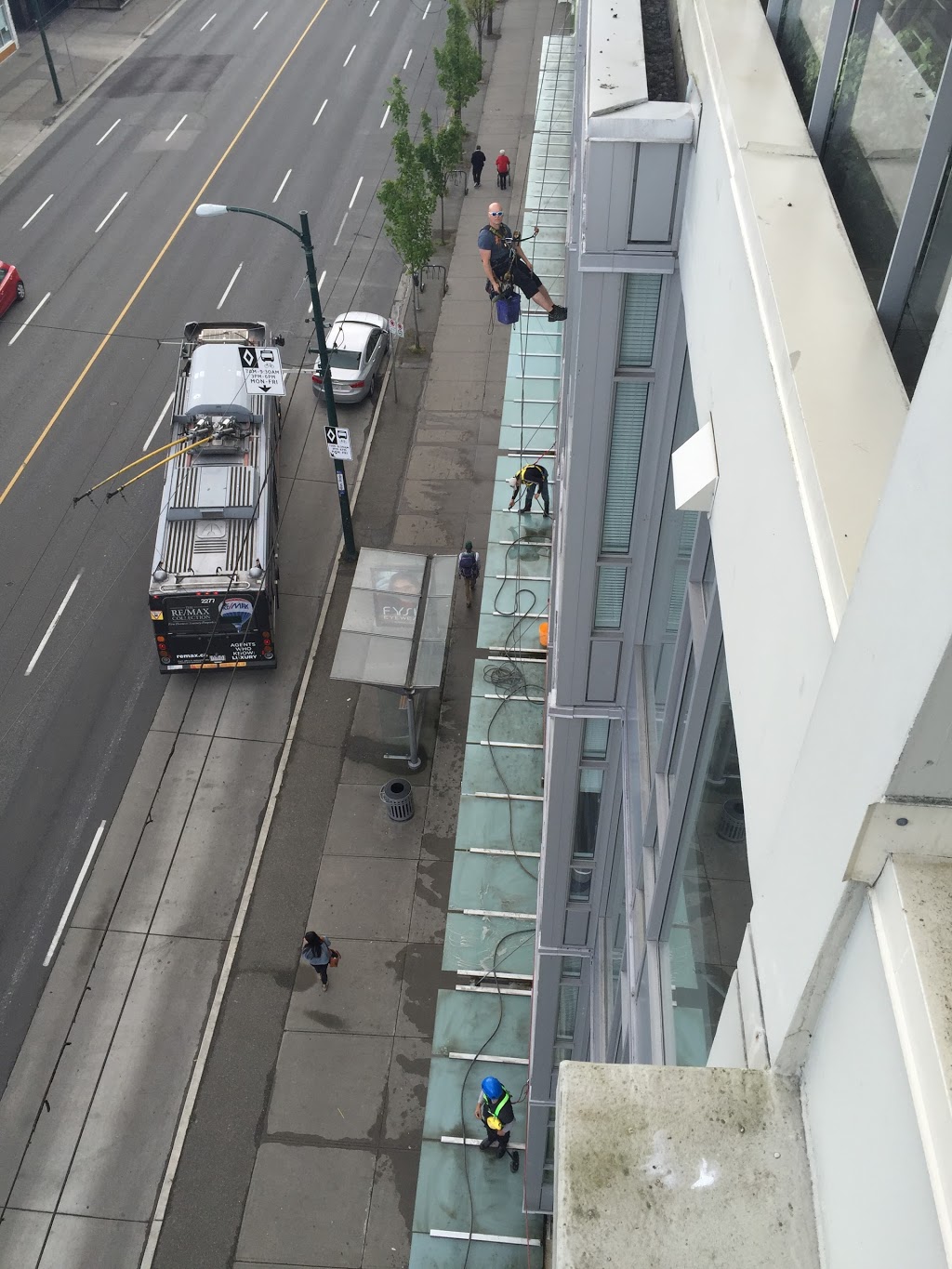 Belvedere Heights Balcony Cleaning | 5804 Inverness St, Vancouver, BC V5W 3P5, Canada | Phone: (778) 378-2022