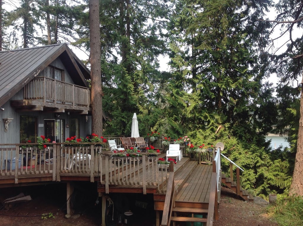 Silva Bay House Bed & Breakfast | 3395 South Rd, Gabriola, BC V0R 1X7, Canada | Phone: (604) 351-9588